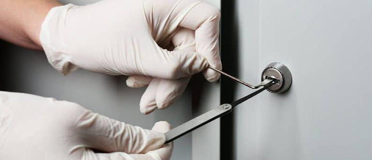 Commercial Emergency Locksmith Willowbrook