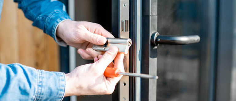 Commercial Locksmith Willowbrook
